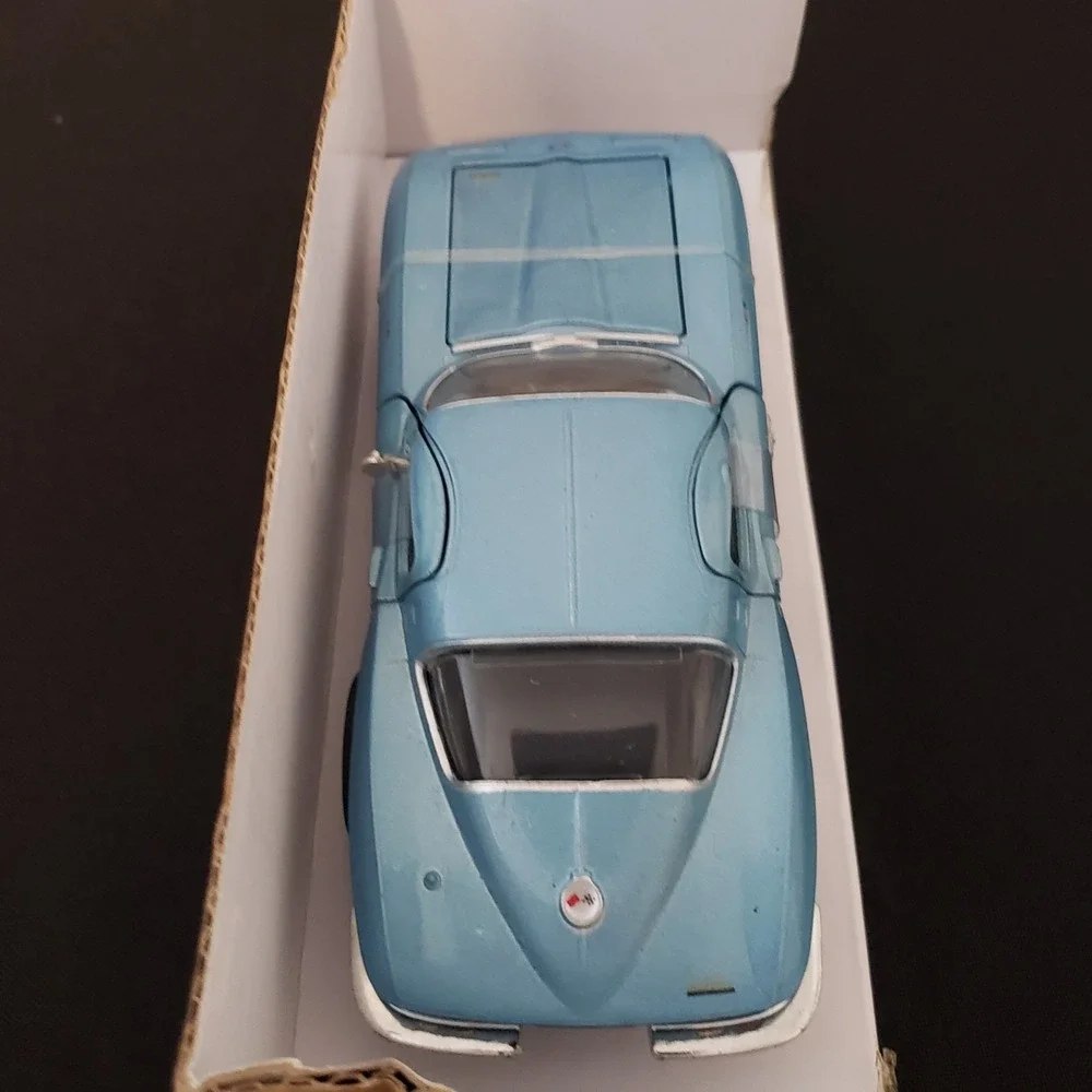 General Motors 1966 Chevelle Corvette 1:32 Blue NIB Collector SS-51430